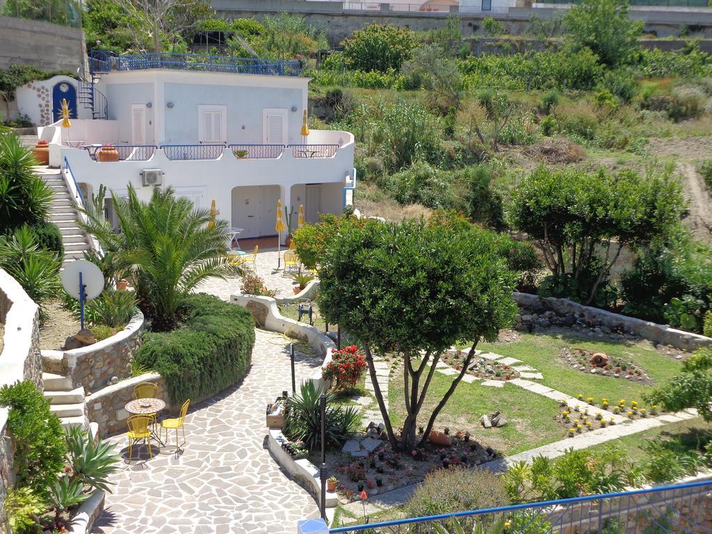 פונזה Il Mediterraneo - Adults Only מראה חיצוני תמונה
