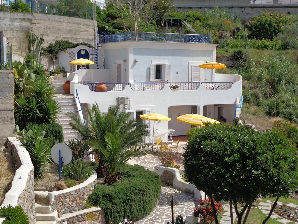 פונזה Il Mediterraneo - Adults Only מראה חיצוני תמונה