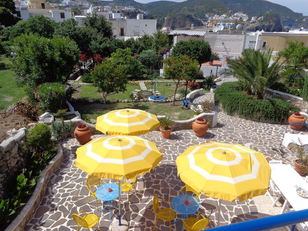 פונזה Il Mediterraneo - Adults Only מראה חיצוני תמונה